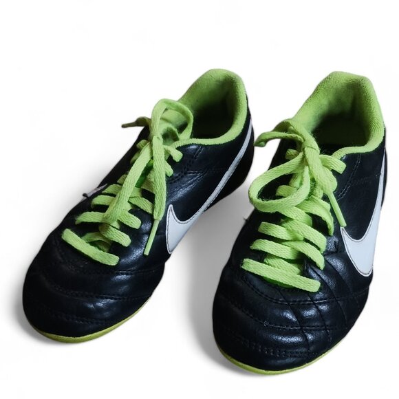 🛍️❤️Nike Tiempo Kids Unisex  Black Neon Green Soccer Cleats Shoes 🛍️❤Size 11.5 - Picture 3 of 8